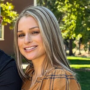 Meet your Posher, Katelyn